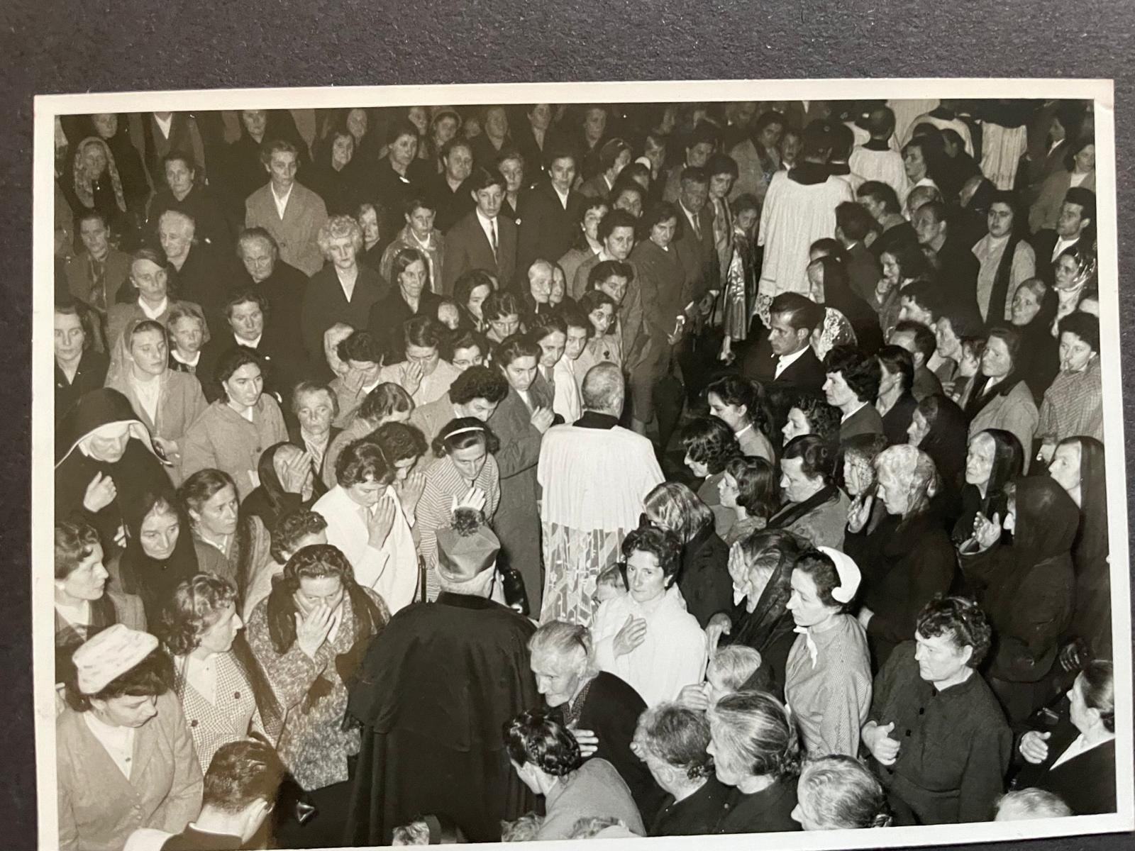 1957