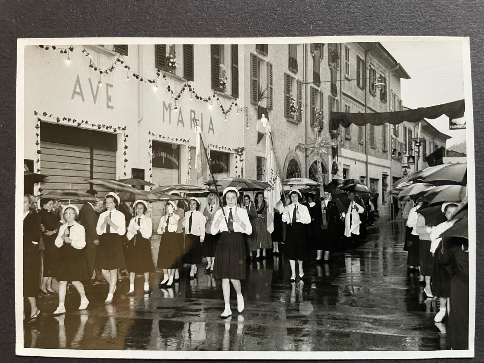 1957