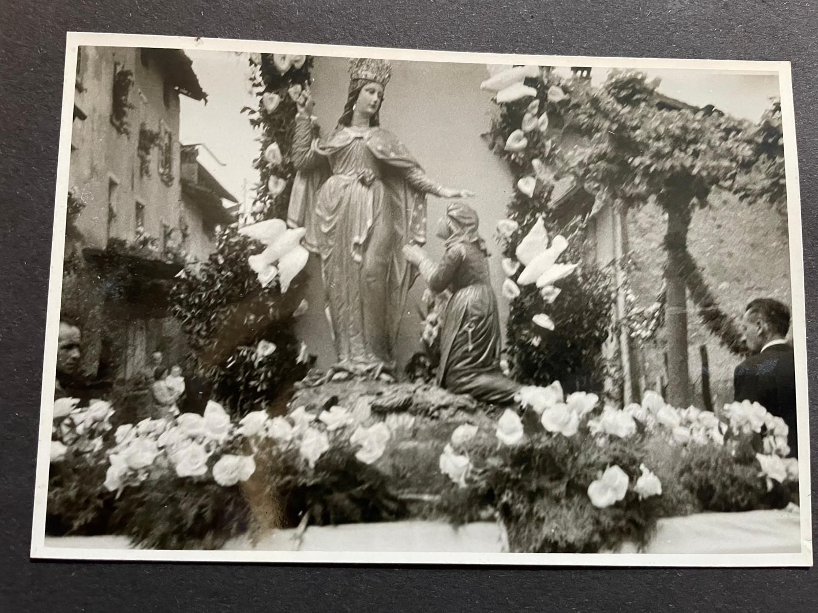 1957