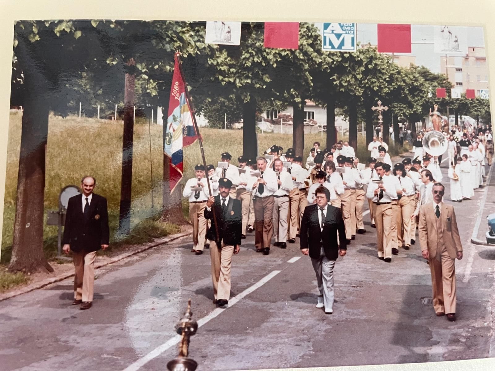 1982