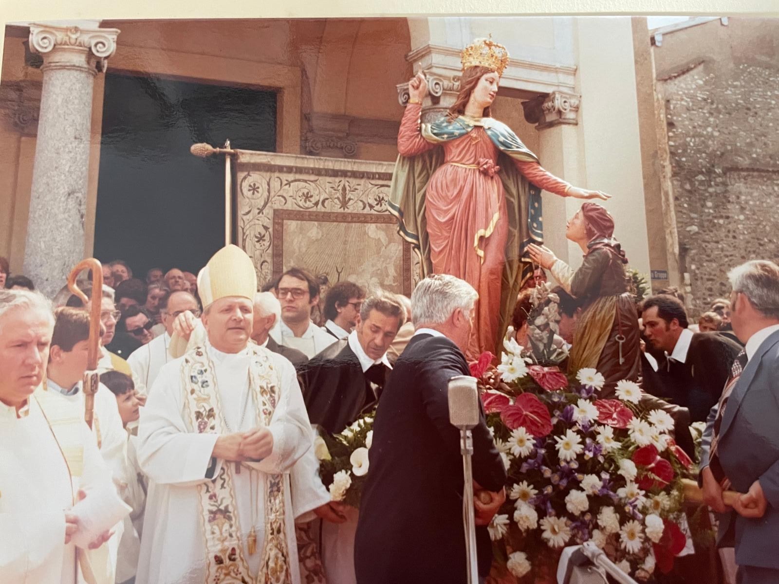 1982