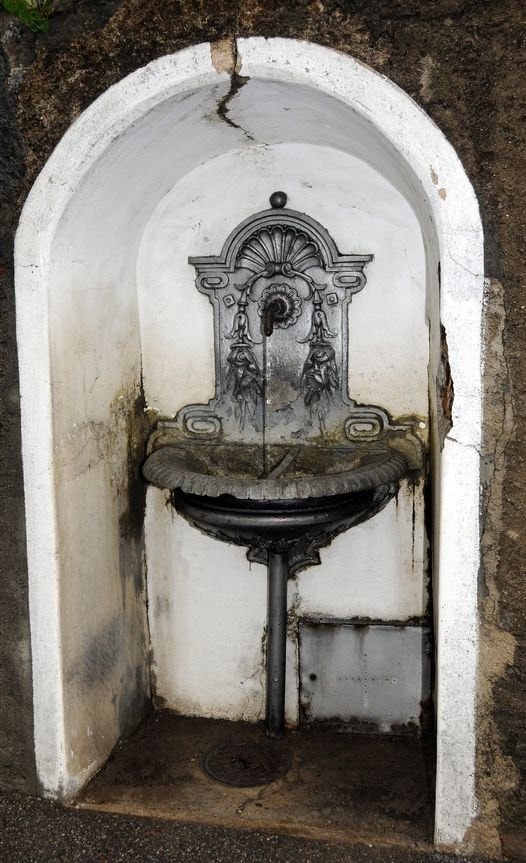 Anni 70 La Fontanella di Santa Lucia San Pietro