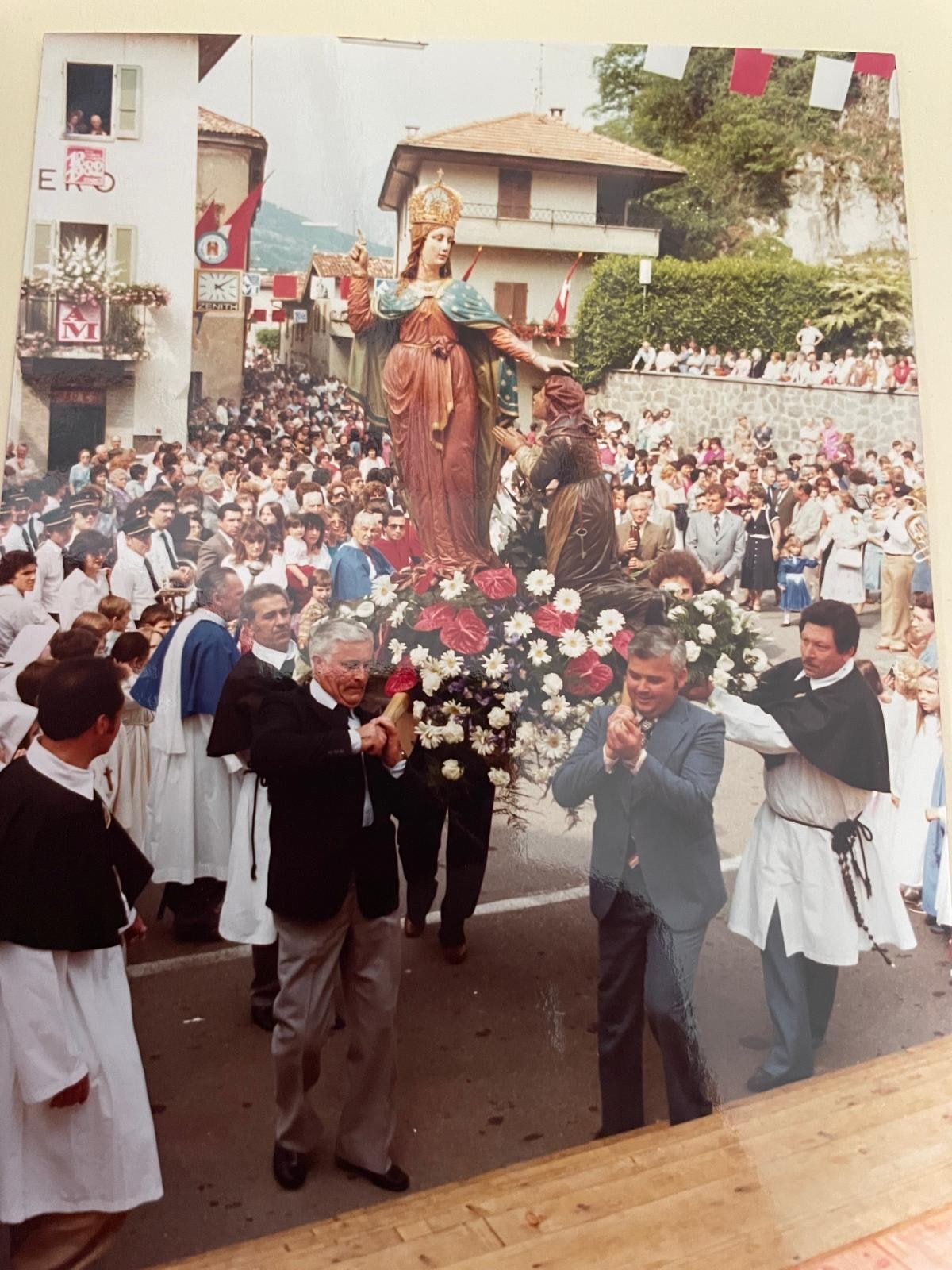 1982