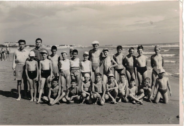 1953
