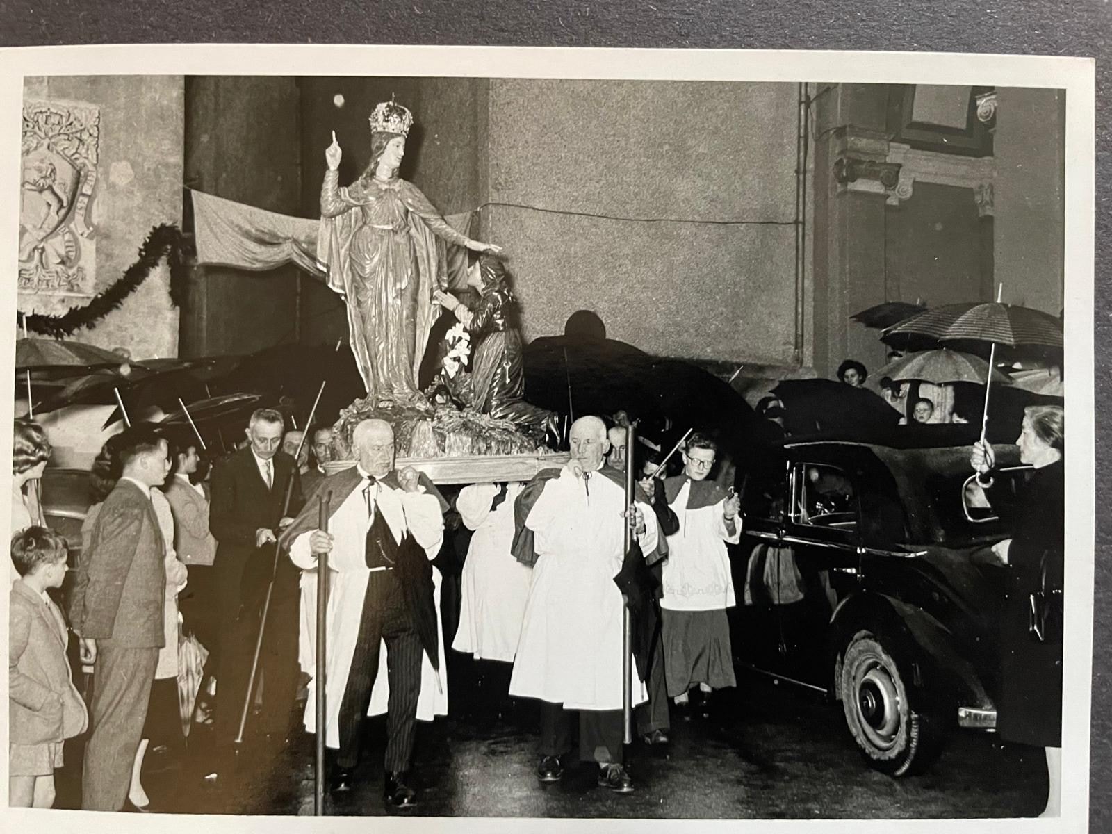 1957