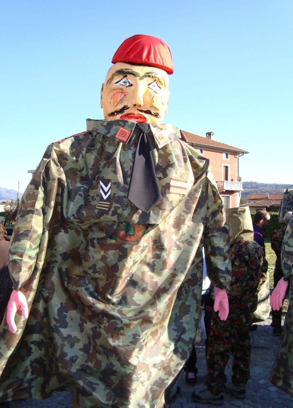 2009 LEsercito su Misura Senza Capo fa Paura 1