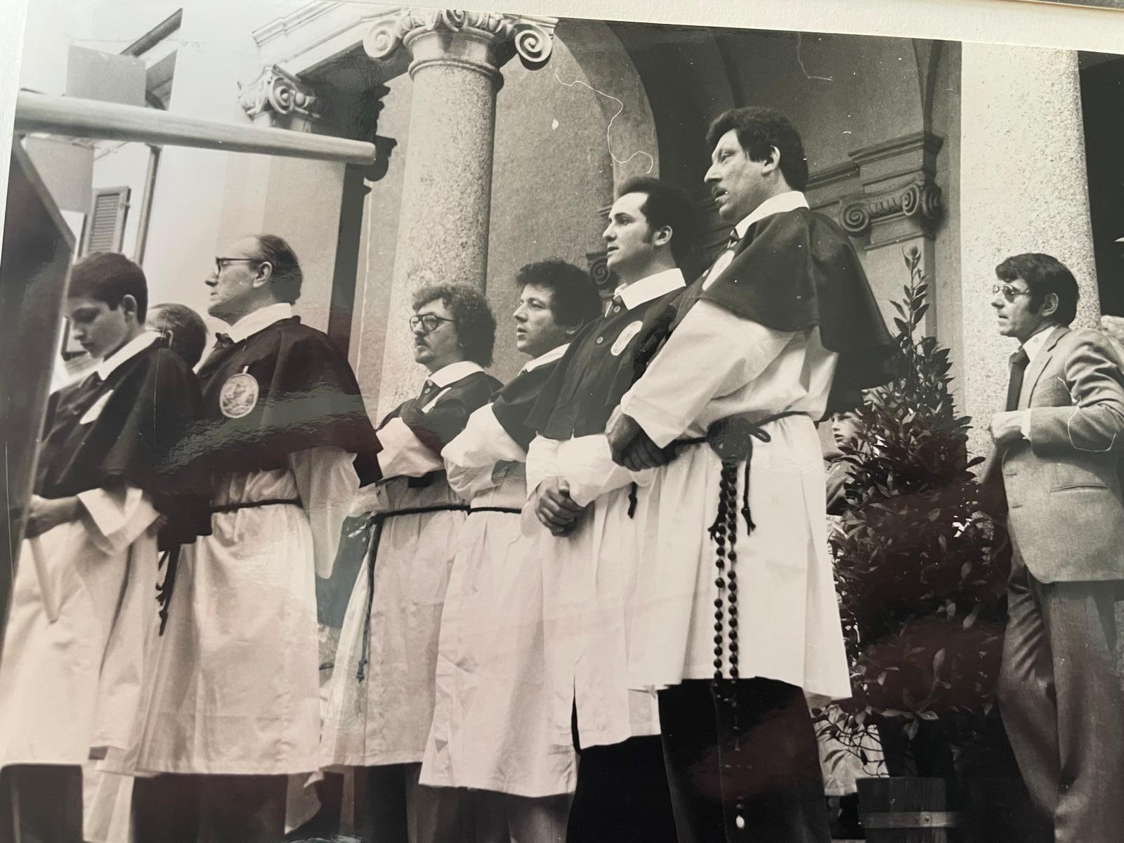 1982