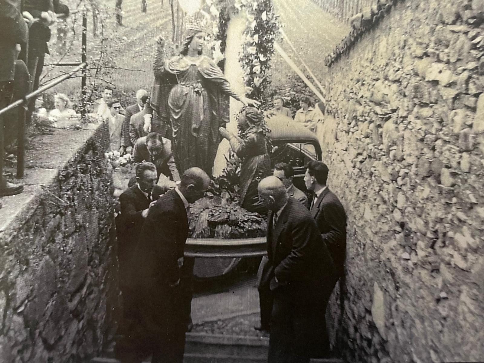 1957