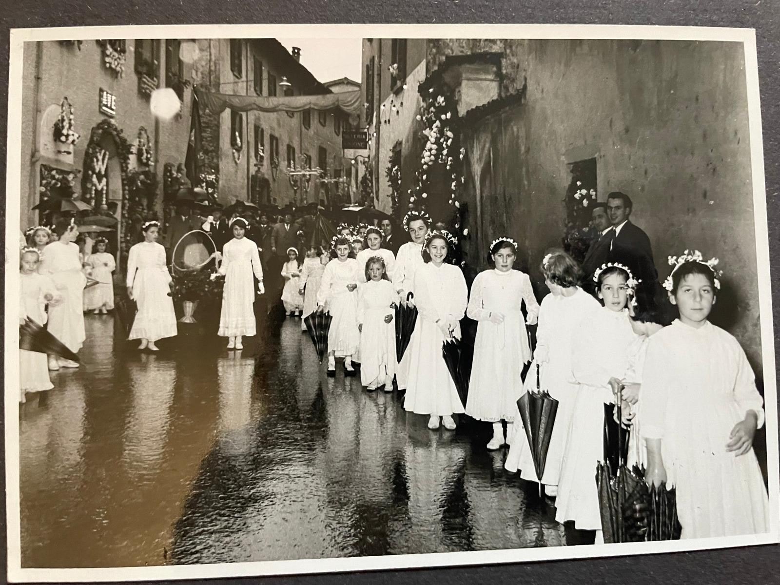 1957