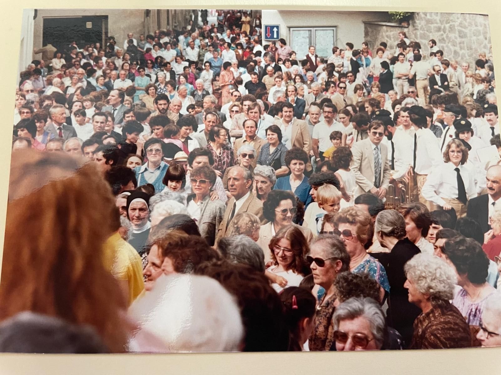 1982