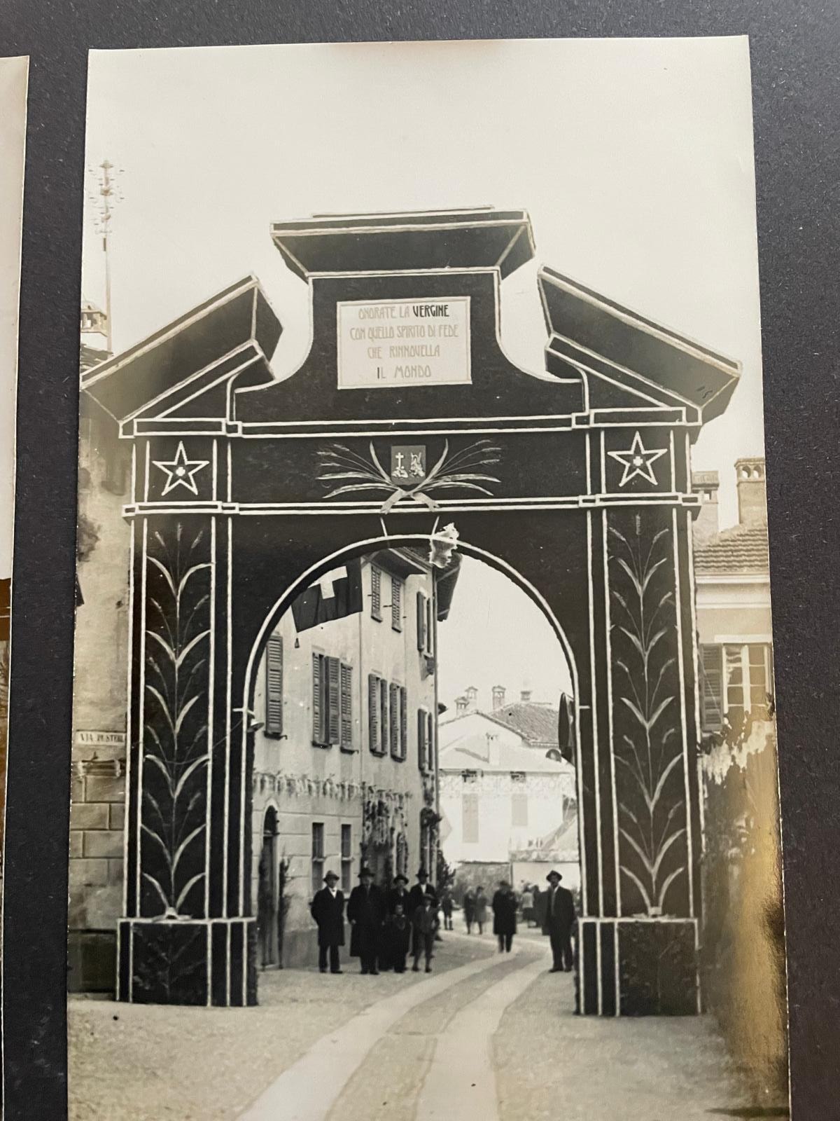 1932