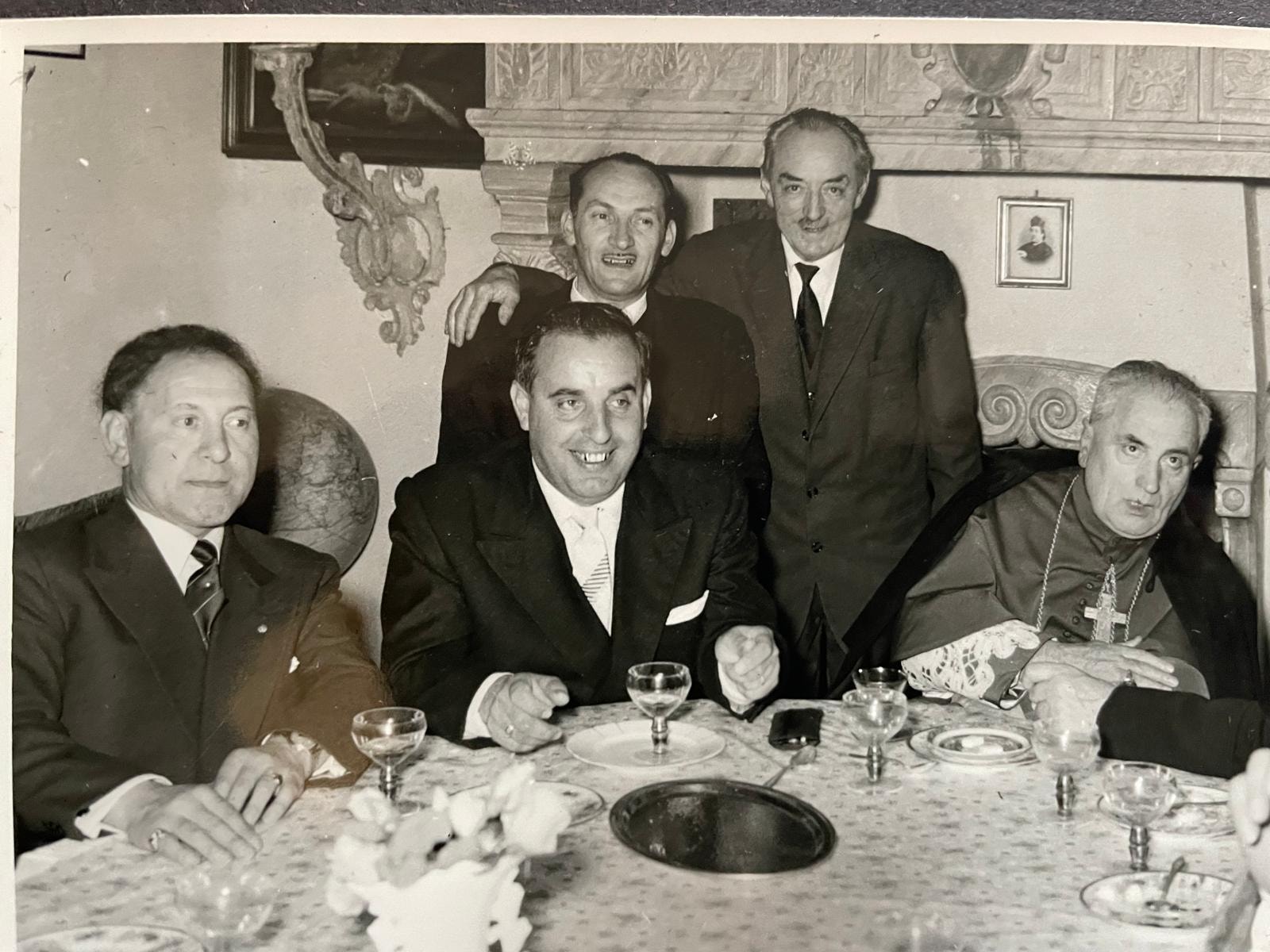 1957
