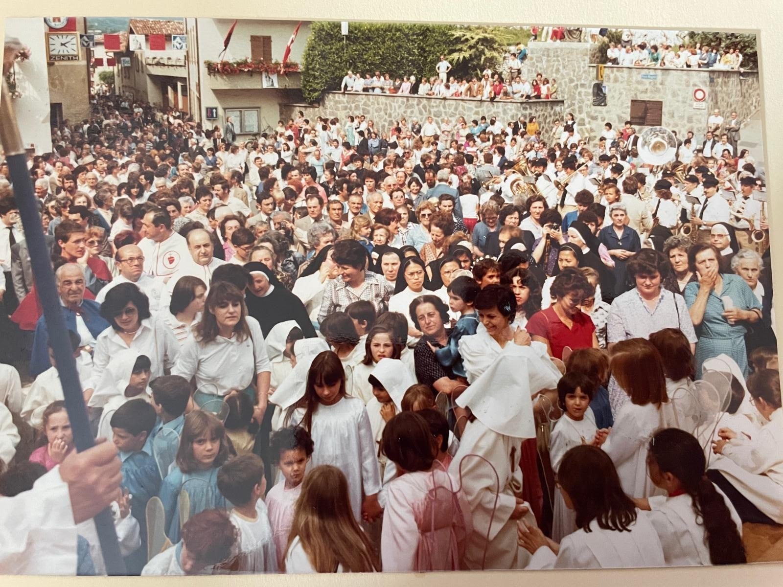 1982