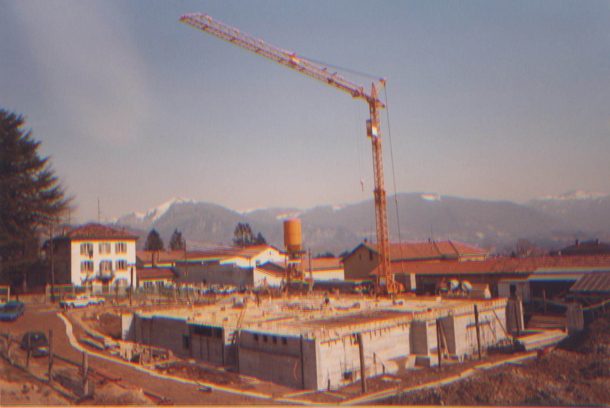 1985 La nuova casa Anziani in costruzione