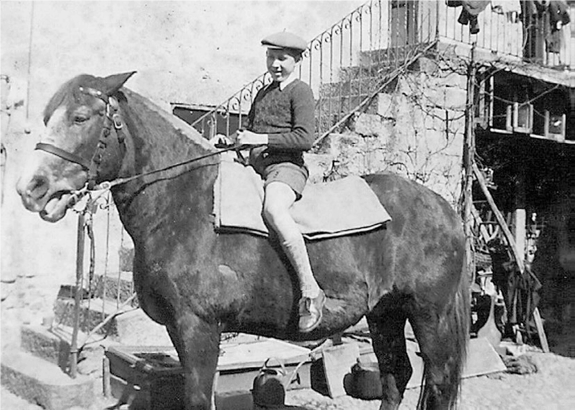 Anni 40 Luigi Manghera, Lüis da Vinel
