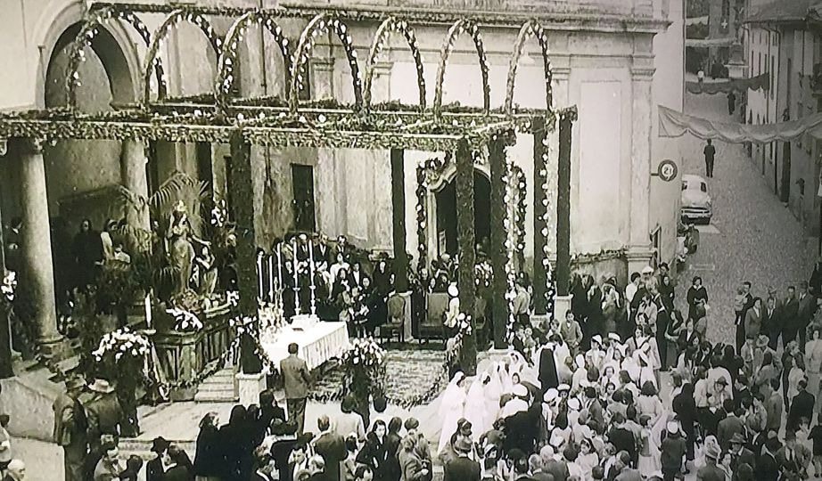 1957