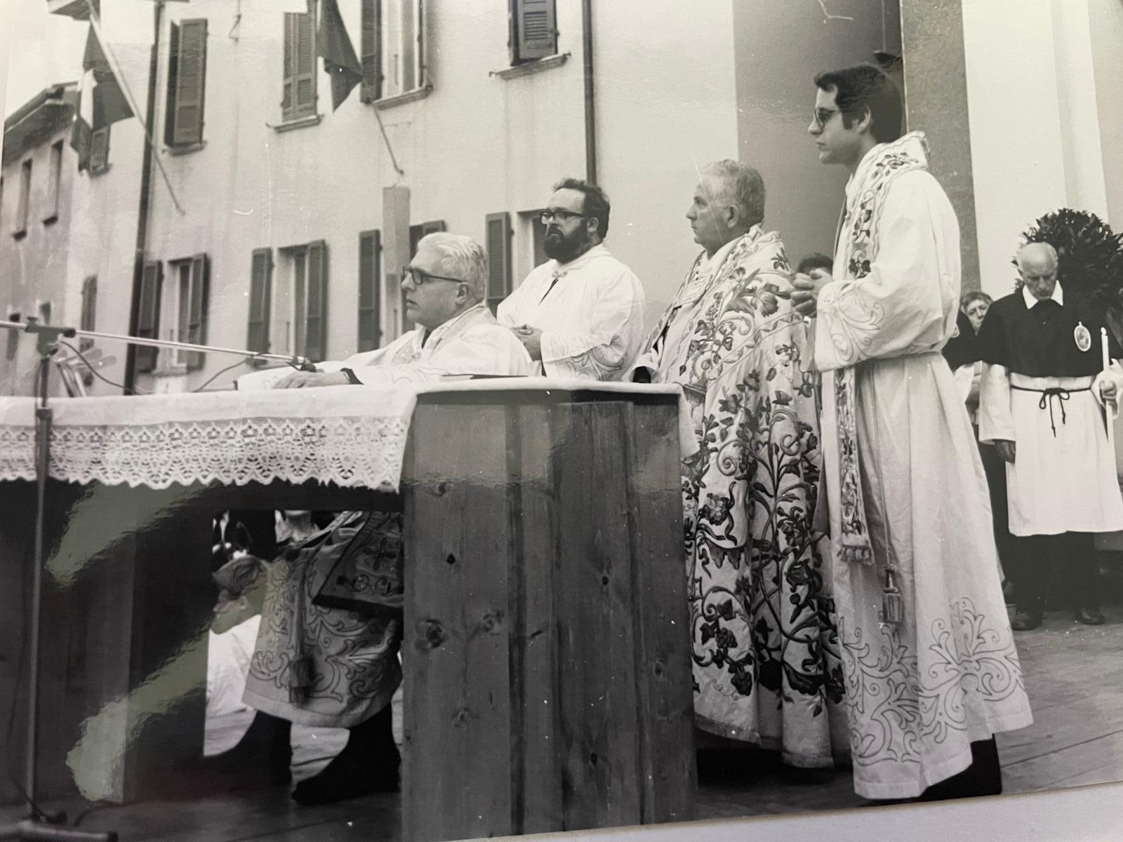 1982