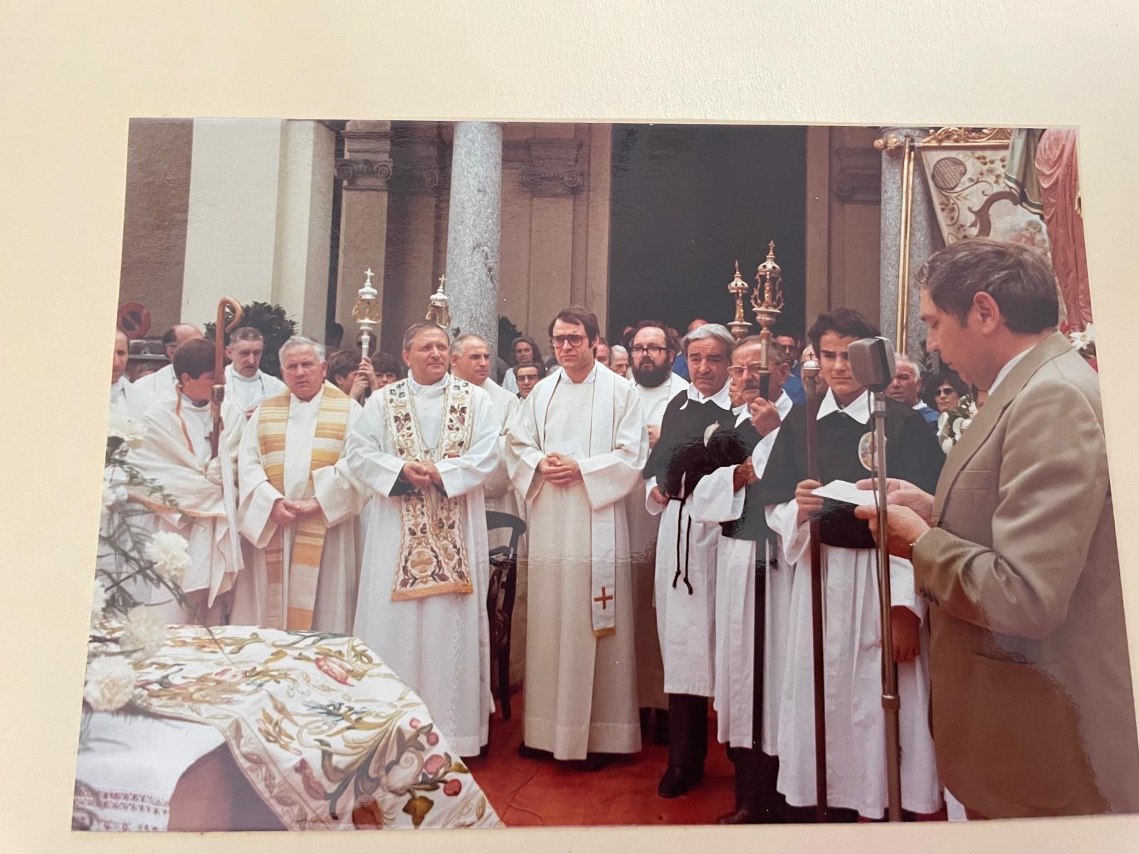 1982