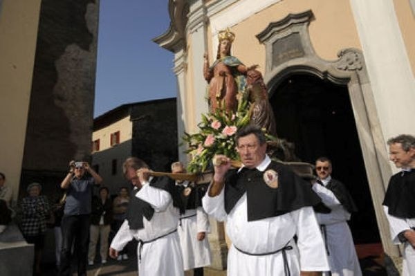 11.05.2008 Pentecoste Processione simulacro della Beata Vergine di Caravaggio