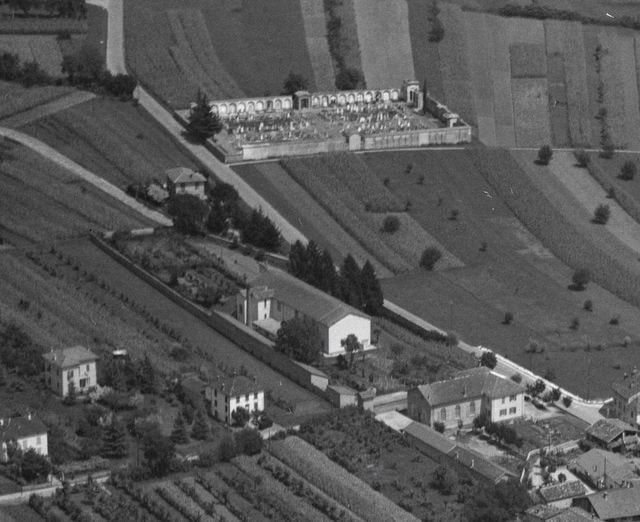 1946