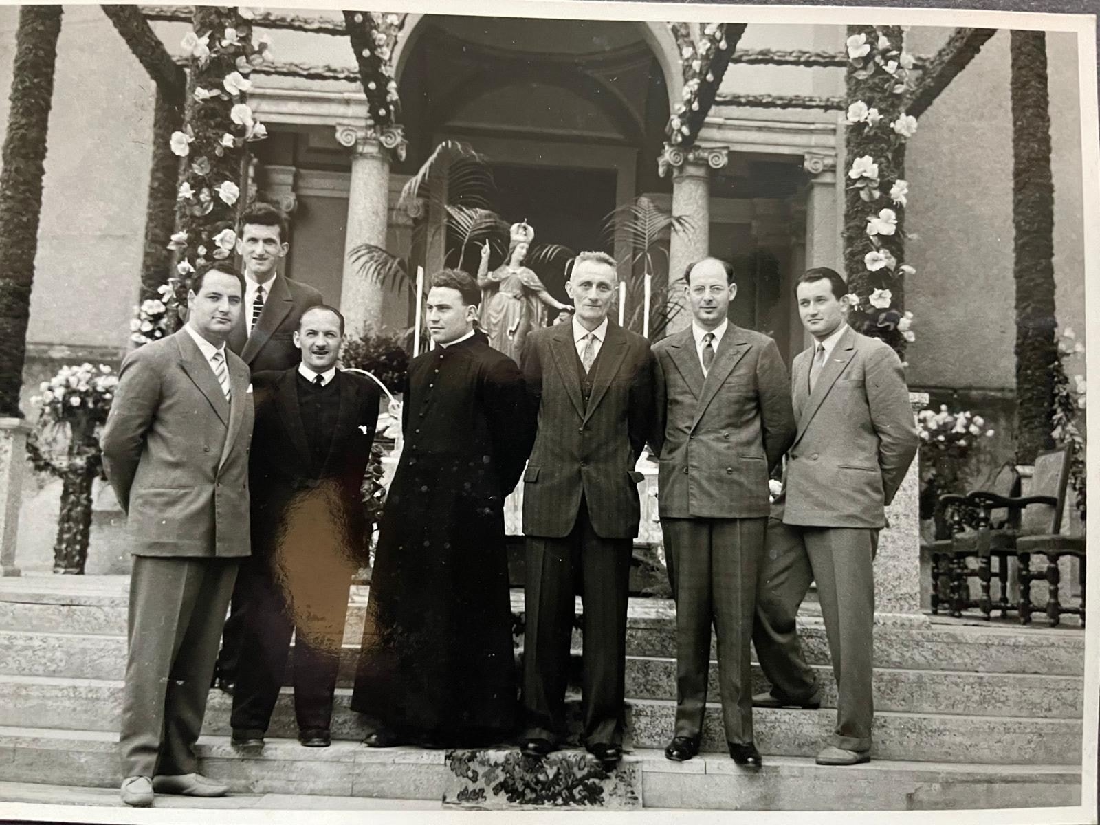1957