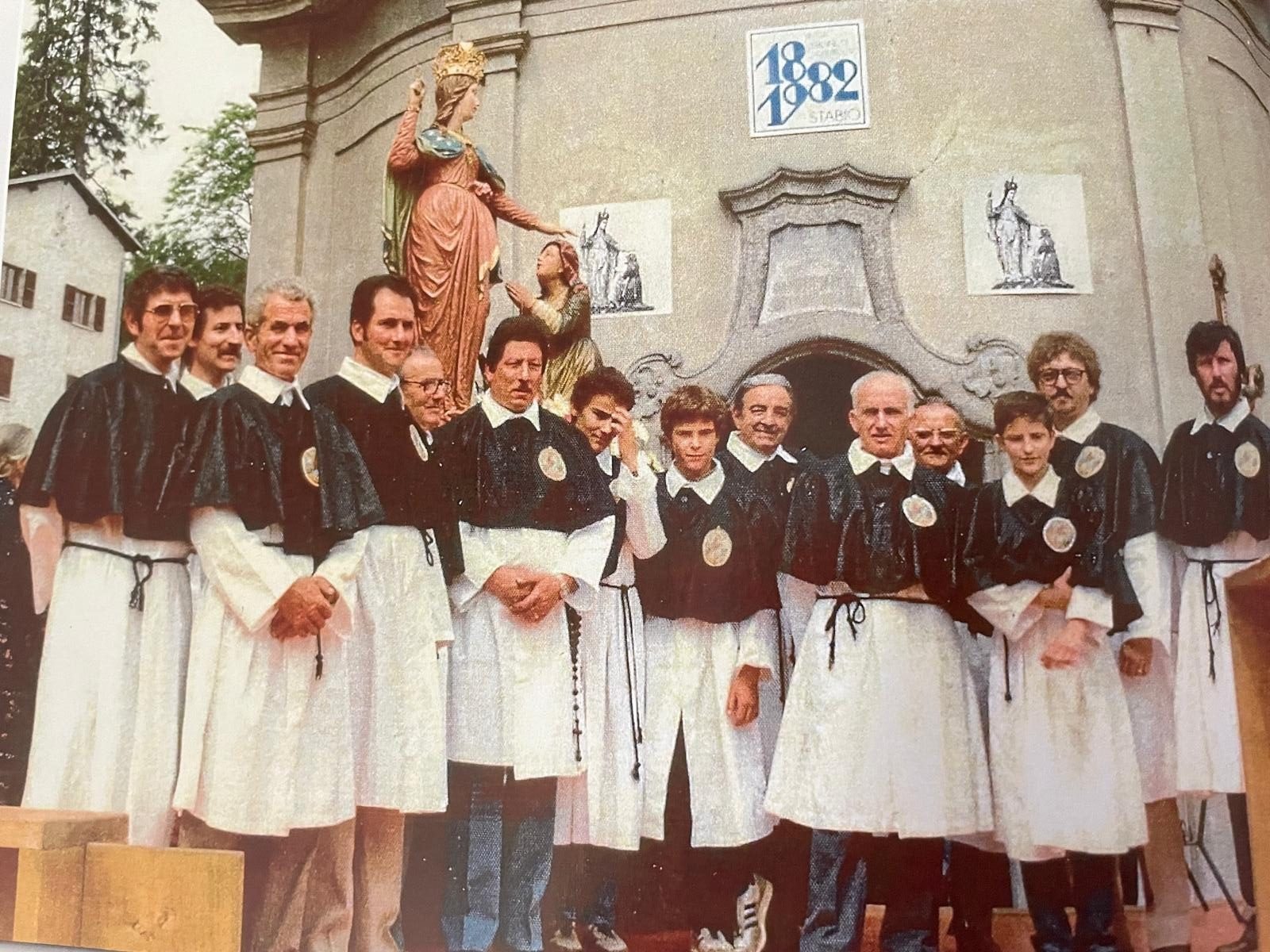 1982