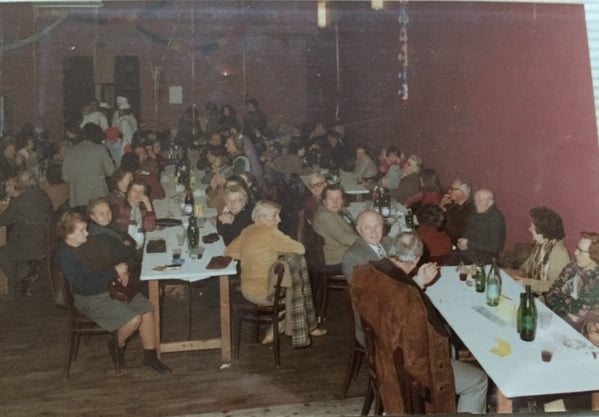 Anni 80 Pranzo Anziani