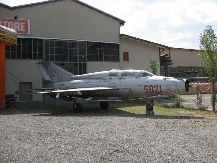 Anni 90, Il Military Shop