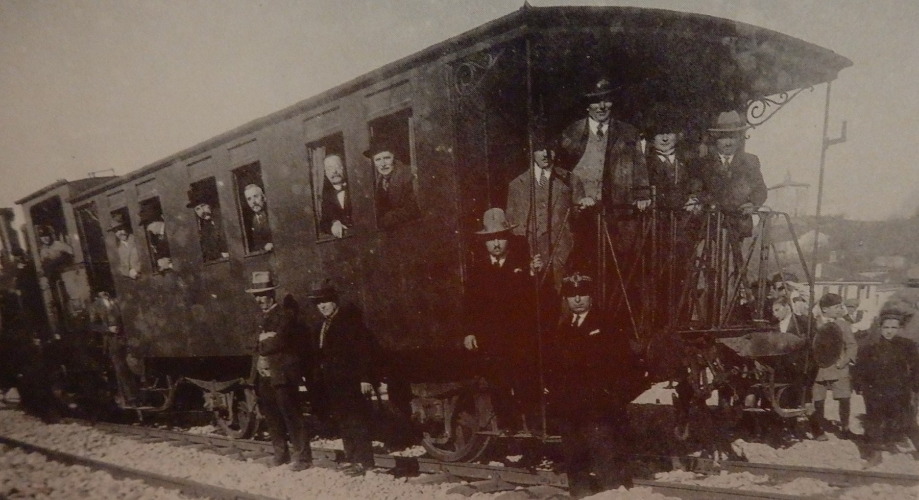 1927