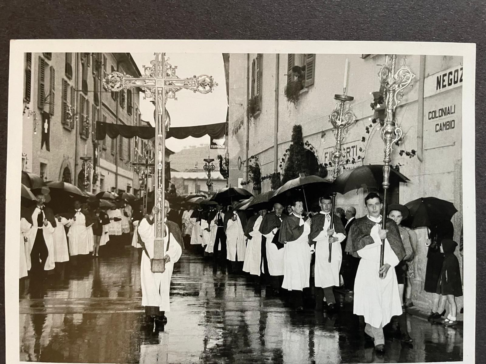 1957