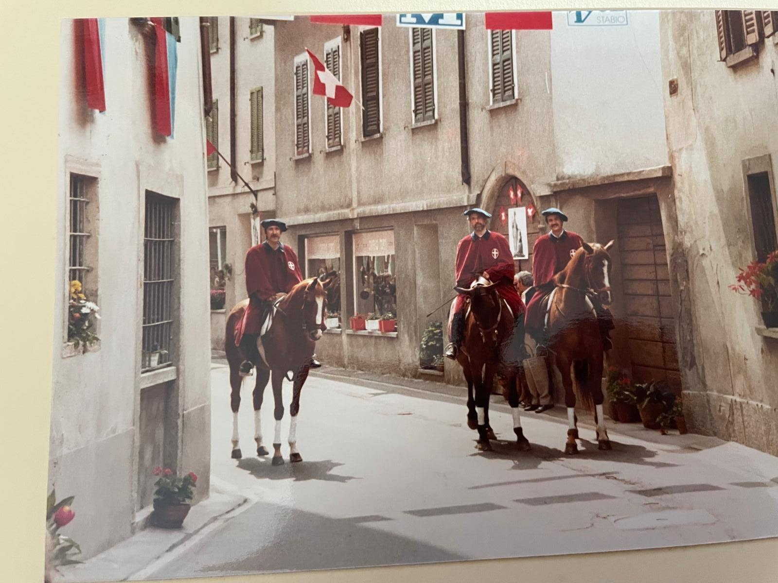 1982