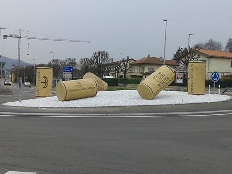 2015 La Rotonda di Via Cantonale