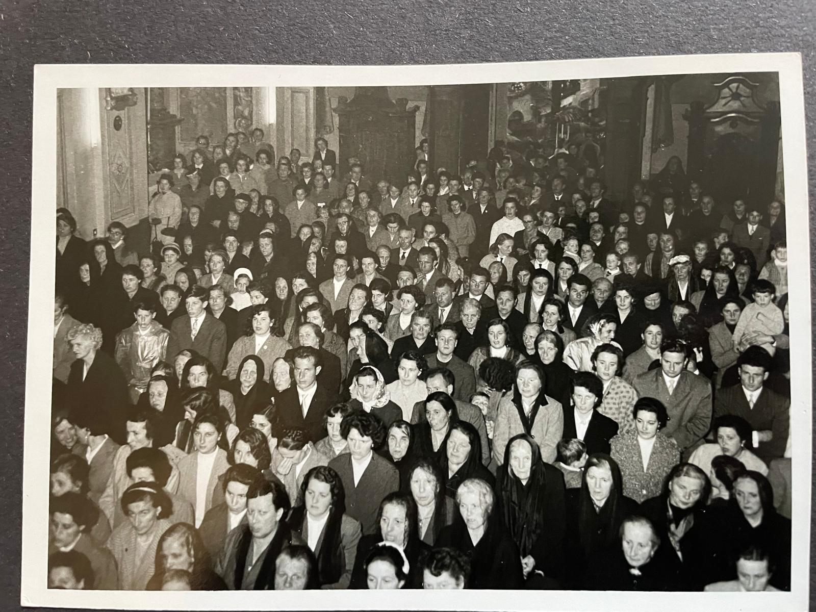 1957