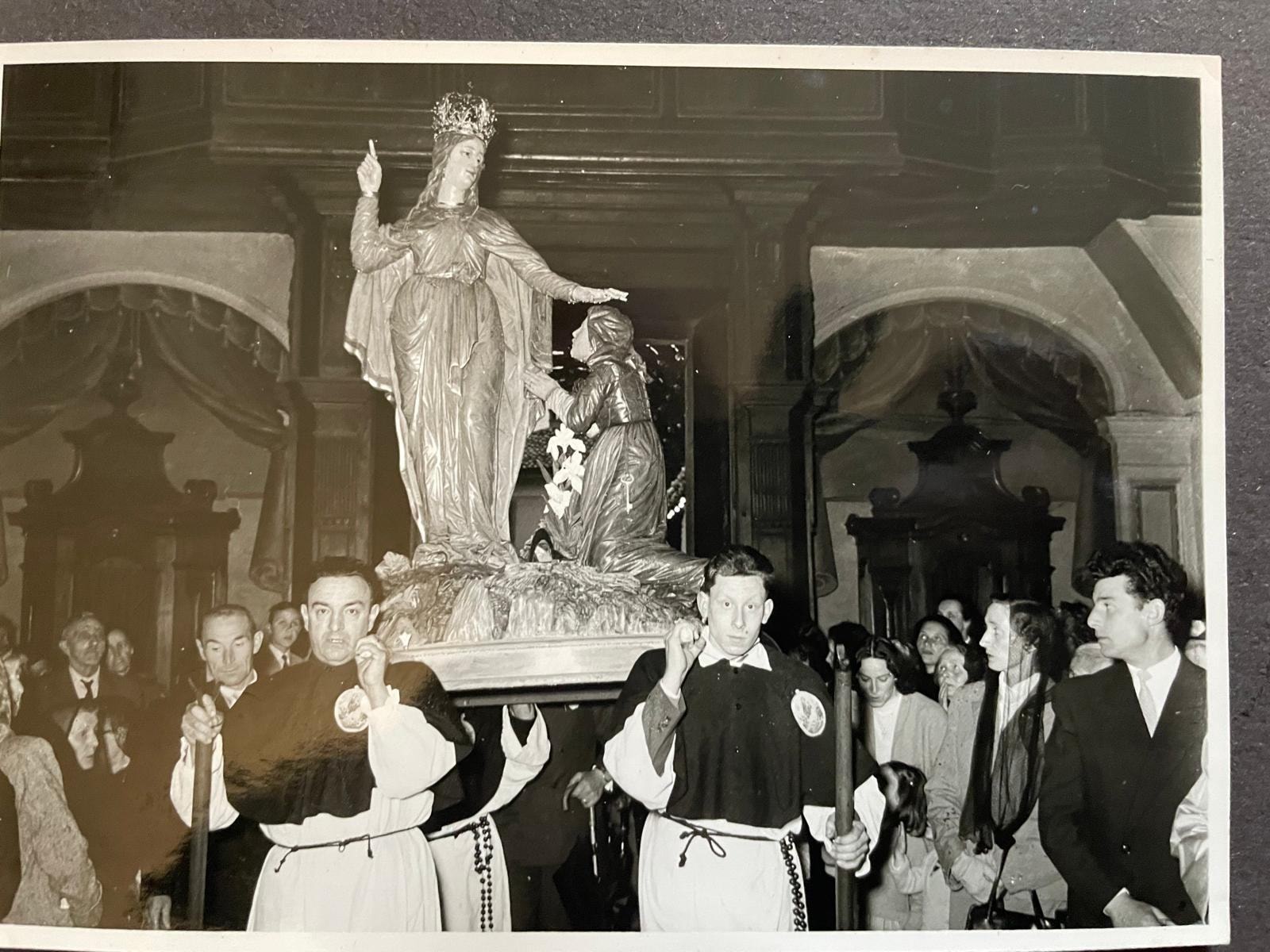1957