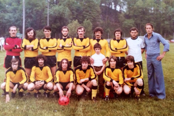 Anni 80, Regazzoni, Giumelli, Miglietta, Coduri, Giorgi, Garoscio, Casarin, Plebani , Caccia. Rapelli, Giorgi, Bianco, Manea, Leoni, Durini.