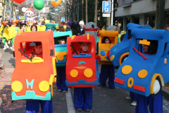 2007 Si Circola con Emozioni Problemi e spasso con Paracarri ad ogni Passo