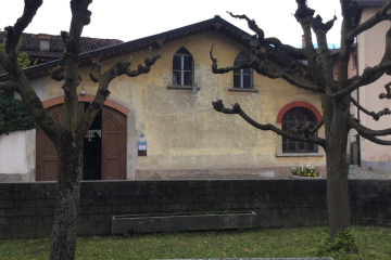 1921-1956 Vini Realini Realini-Valli, 1961-Fratelli Valli, Oggi Corte del Digio fabbro ferraio