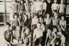 1979, Daniela Zonca, Michel Camenzin, Paolo Pozzi, Luca Fasetti, Mauro Ceppi, Pietro Malinconico, Robert Vattilana, Katia Benassi, Pasquale Grande. In mezzo da sinistra: Tiziana Sacchi, Italia Bianco, Monica Galfetti, Marusca Realini, Alessandra Fontana, Valeria Veri, Valentino Pastorellla. Sotto da sinistra: Davide Socchi, Michela Ceppi, Urs Heinninger, Francesco Perucchi, Fabio