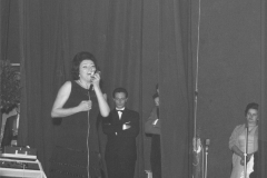 1966 Nilla Pizzi all'Oratorio per l'inaugurazione